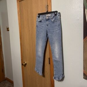 Zara Basic Size 4 Light Wash Mid-Rise Skinny Leg Jeans w/26.5" Inseam - EUC